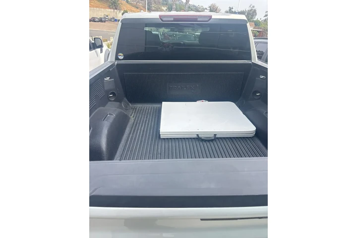 $27900 : Chevrolet Silverado 1500 202 image 7
