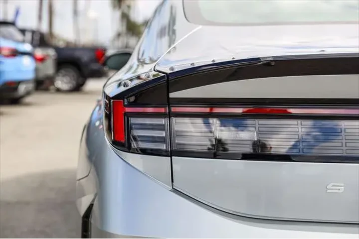 $28498 : Hyundai SONATA Hybrid 2024 L image 7