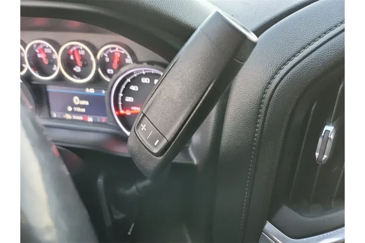 $32000 : Chevrolet Silverado 1500 Lim image 10