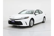 $27998 : Toyota Camry 2025 LE 4dr Sed thumbnail