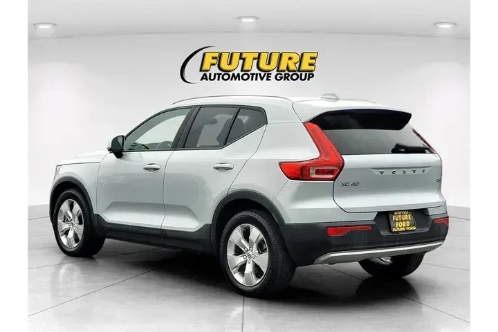 $18888 : Volvo XC40 2021 AWD T5 Momen image 6