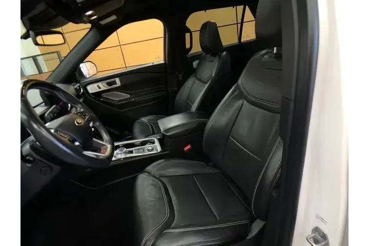 $27988 : Ford Explorer 2021 AWD ST 4d image 10