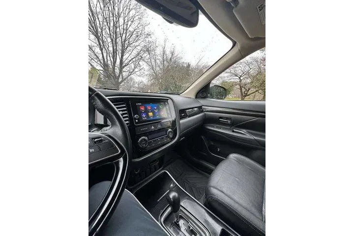 $9495 : Mitsubishi Outlander 2017 AW image 10