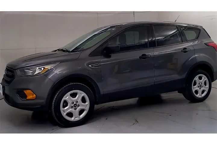 2015 Escape SE 4WD image 2