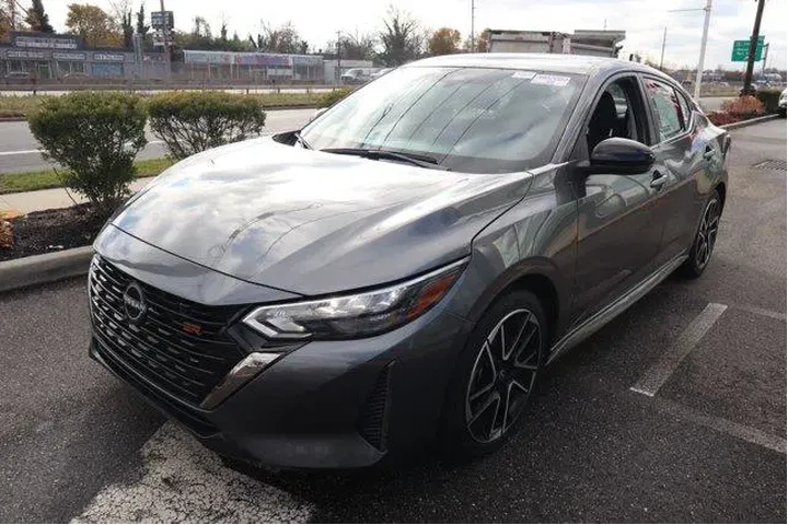 $19476 : Nissan Sentra 2025 SR 4dr Se image 9