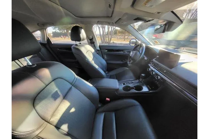 $25917 : Honda Civic 2023 Touring 4dr image 8