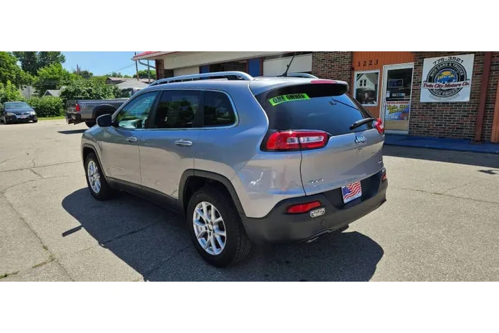 $17490 : 2018 Cherokee Latitude image 7