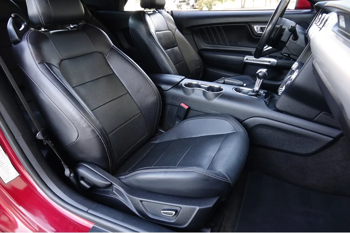 $15990 : 2017 Mustang EcoBoost Premium image 7