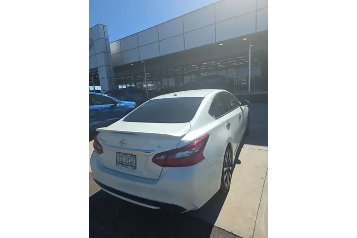 $14358 : Nissan Altima 2018 2.5 S 4dr image 7