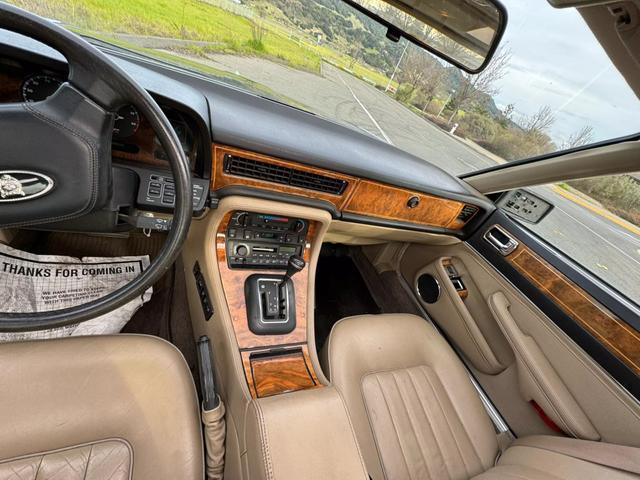 $6950 : 1988 JAGUAR XJ1988 JAGUAR XJ image 1