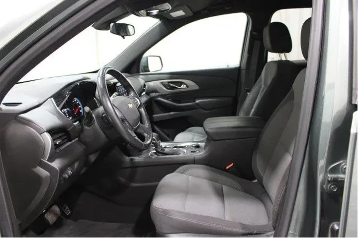 $31982 : Chevrolet Traverse 2022 LT C image 3
