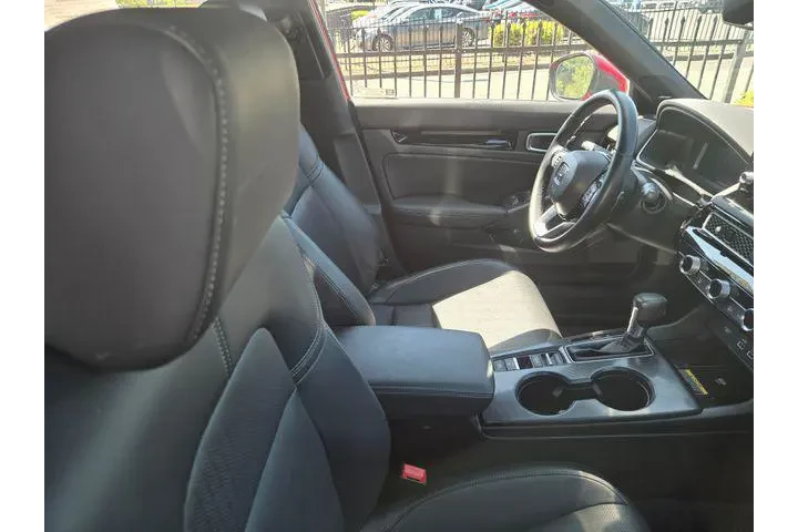 $31700 : Honda Civic 2022 Sport Touri image 4