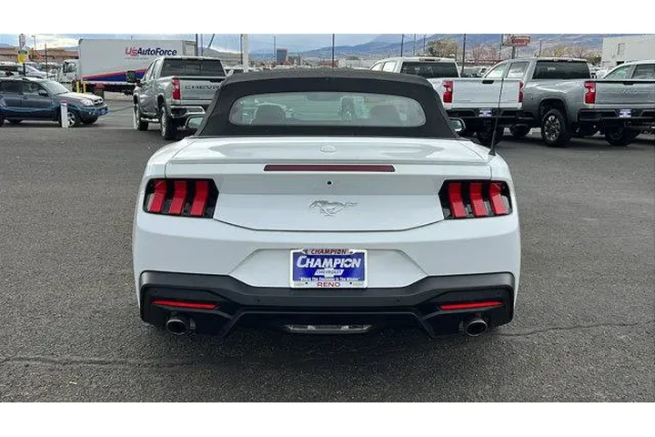 $36484 : Ford Mustang 2024 EcoBoost 2 image 6