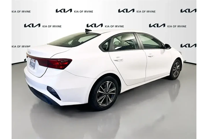 $14599 : Kia Forte 2023 LXS 4dr Sedan image 8