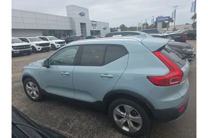 $21937 : Volvo XC40 2019 AWD T5 Momen image 7