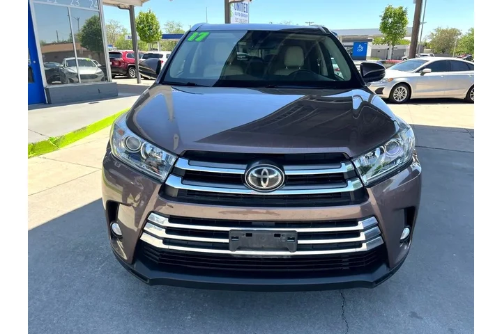 2017 Highlander Limited FWD V6 image 2