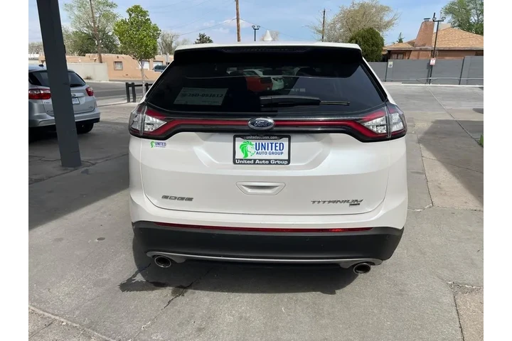 2017 Edge Titanium AWD image 6