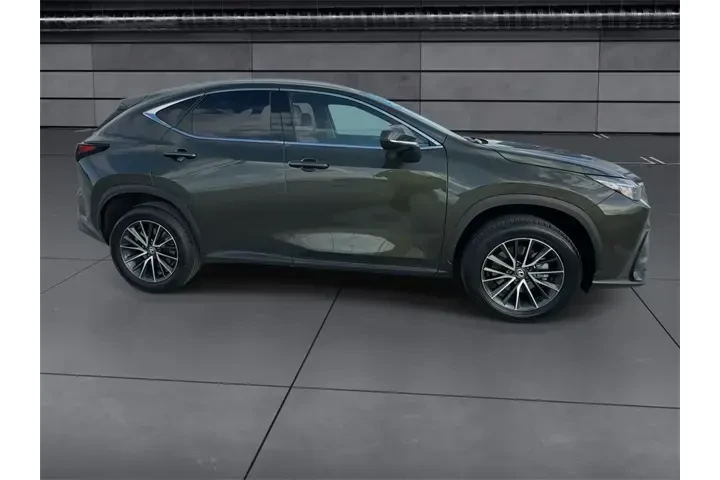 $39788 : Lexus NX 250 2024 Premium 4d image 9
