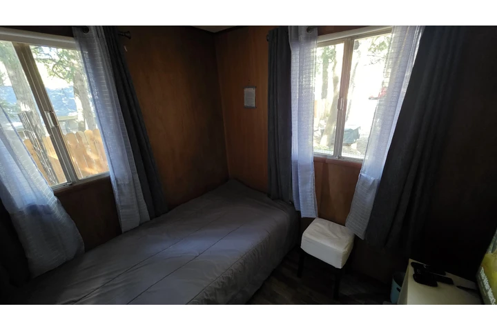$700 : Compartir casa en Crestline image 2