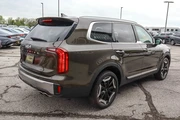 $34688 : 2025 Telluride S FWD thumbnail