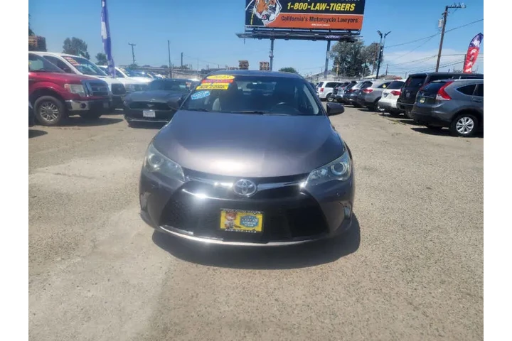 $11599 : 2015 Camry SE image 3