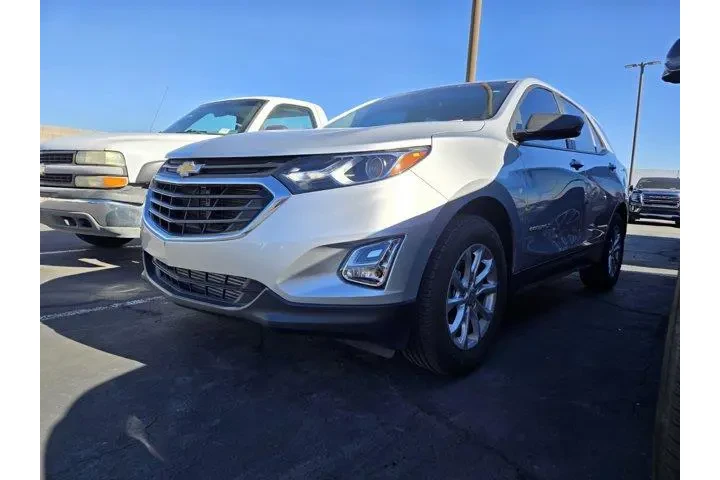 $18591 : Chevrolet Equinox 2020 LS 4d image 2