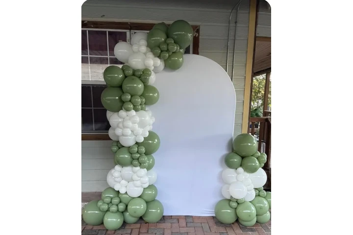 Jasmine's Party Decorations image 4