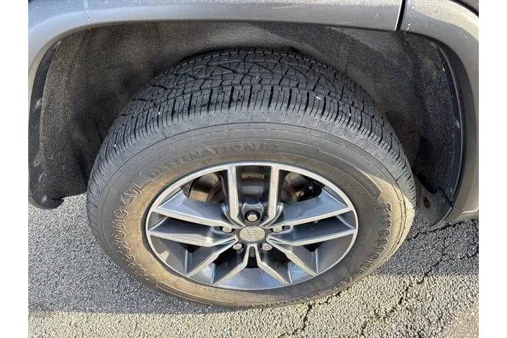 $13985 : Jeep Grand Cherokee 2018 4x4 image 10