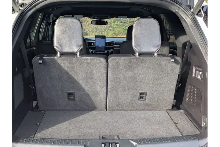 $34991 : Ford Explorer 2021 AWD ST 4d image 5