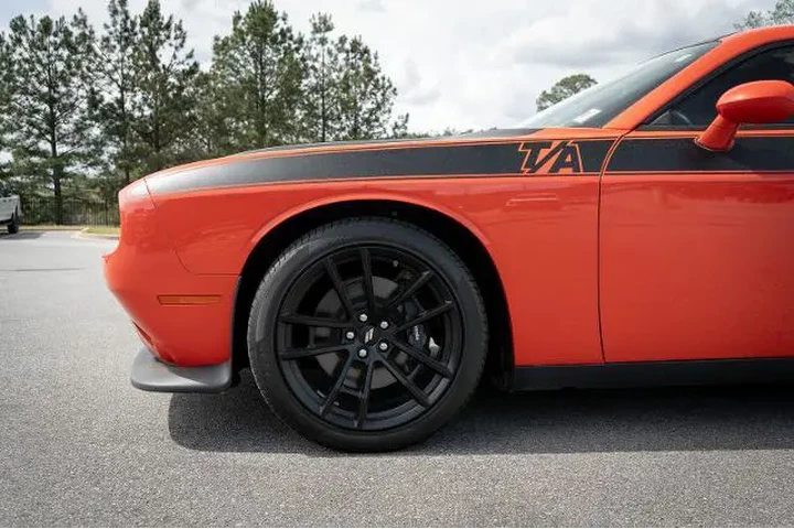 $36987 : Dodge Challenger 2021 R/T 2d image 10