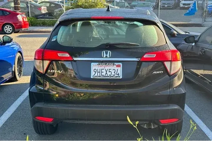 $17995 : Honda HR-V 2020 AWD LX 4dr C image 6