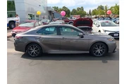 $30995 : Toyota Camry Hybrid 2023 SE thumbnail