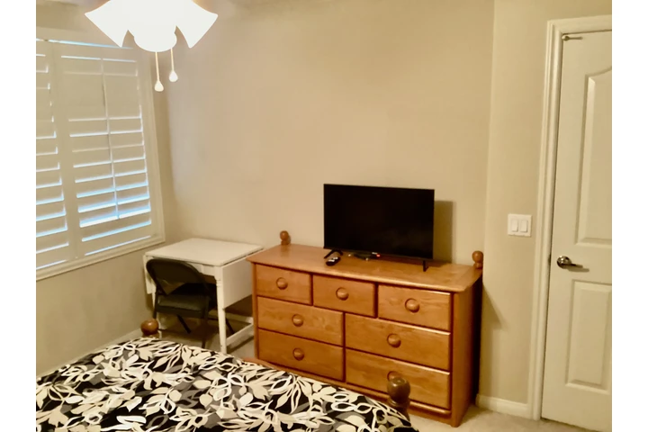 $1190 : 1 Rec Amueblada)+Pool+Wifi+TV= image 10