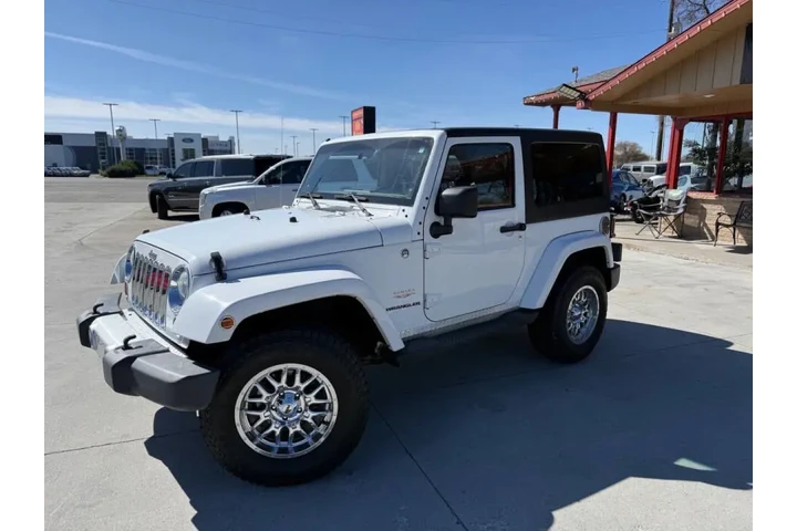 $18999 : 2011 Wrangler Sahara image 1