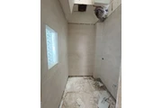 Tile setter thumbnail