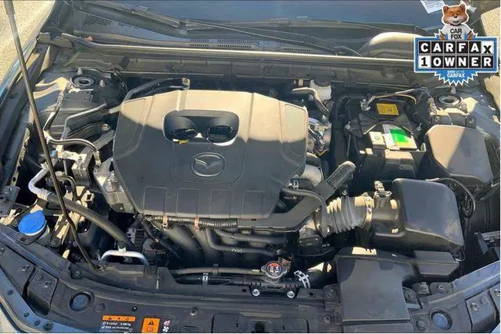 $25985 : Mazda Mazda3 Sedan 2023 AWD image 10