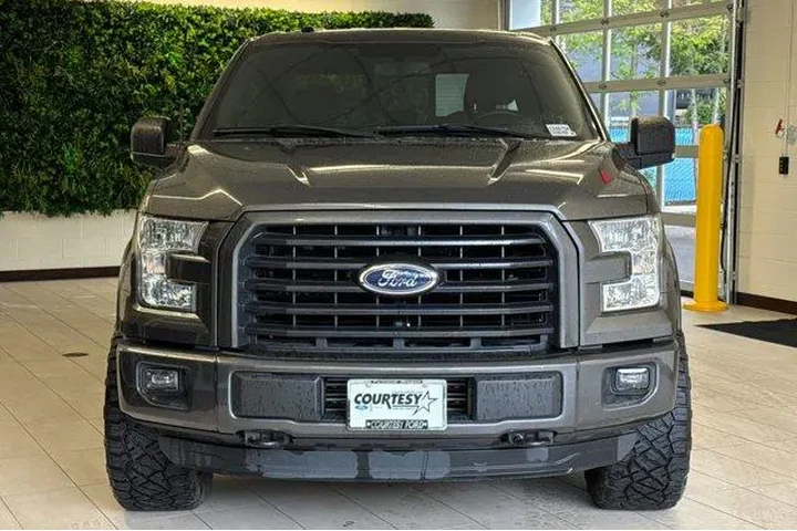 $23432 : Ford F-150 2016 4x4 Lariat 4 image 9
