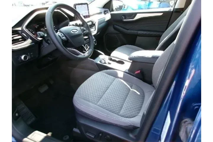 $22996 : Ford Escape 2022 AWD SE 4dr image 8