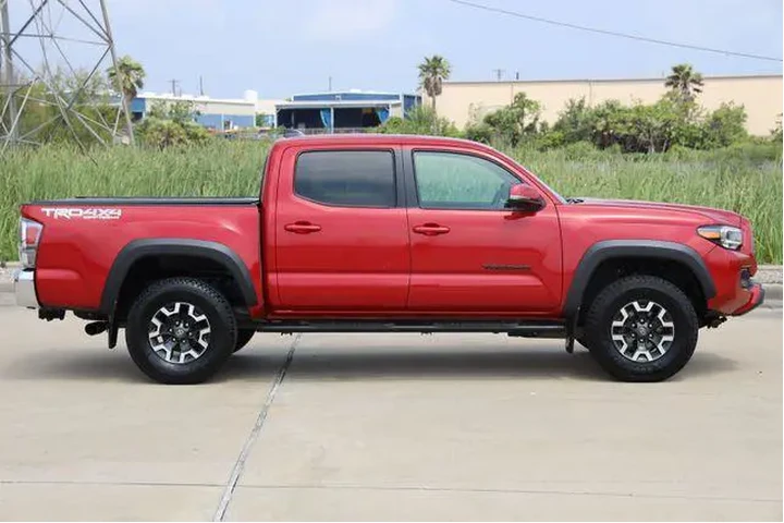 $38349 : Toyota Tacoma 2022 4x4 TRD P image 4