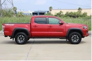 $38349 : Toyota Tacoma 2022 4x4 TRD P thumbnail
