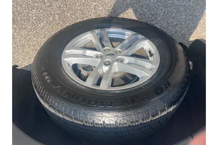 $17851 : Ford Explorer 2020 AWD XLT 4 image 10