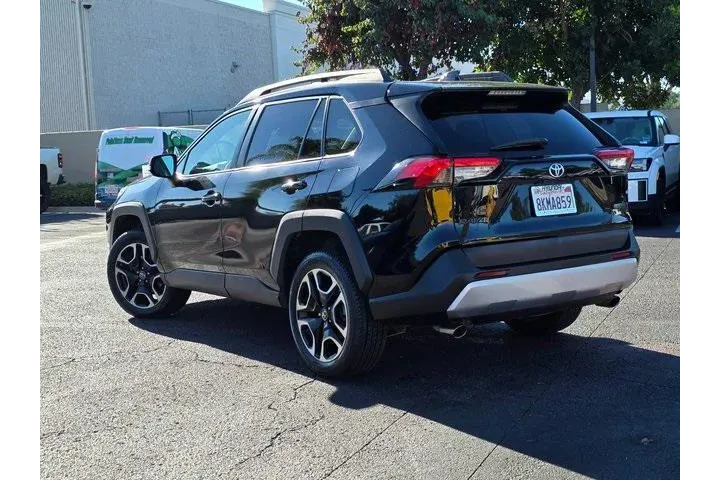 $23300 : Toyota RAV4 2019 AWD Adventu image 7