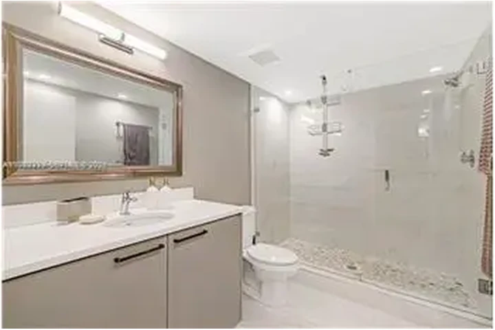 $5250 : Rental property with 2 bedro image 3