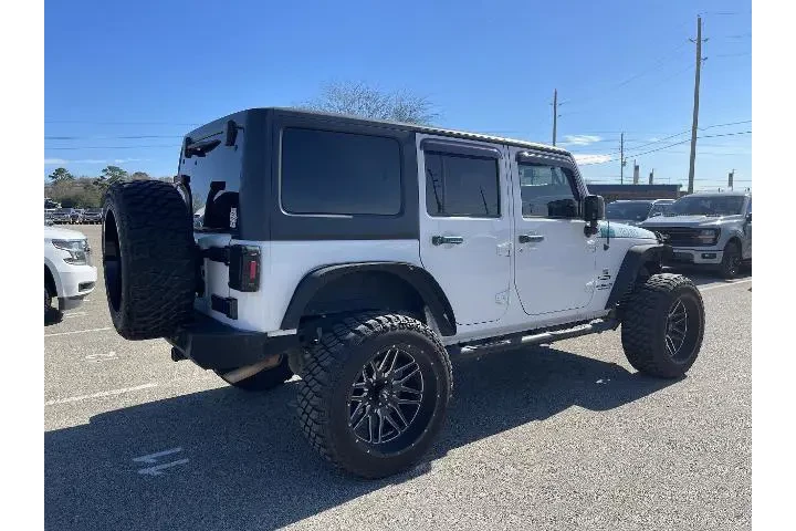 $17988 : Jeep Wrangler Unlimited 2017 image 2