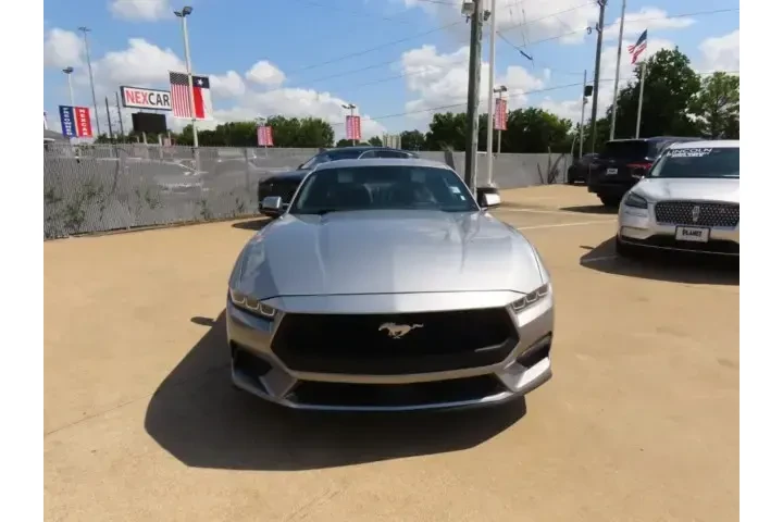 $27945 : Ford Mustang 2024 EcoBoost 2 image 4