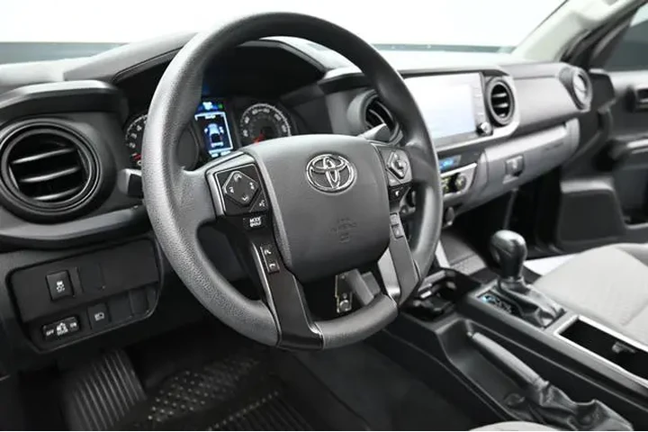 $34491 : Toyota Tacoma 2023 4x4 TRD S image 8