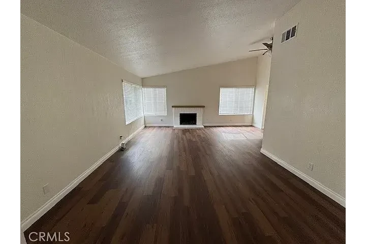 $3650 : Hermosa casa remodelada image 3