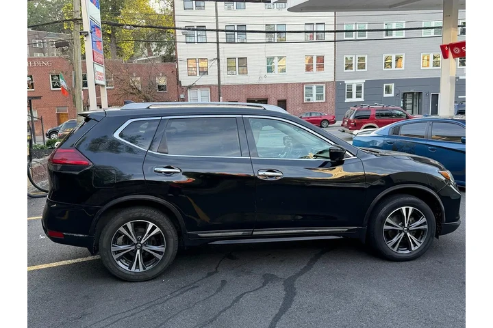 $11995 : 2017 Rogue SL image 6