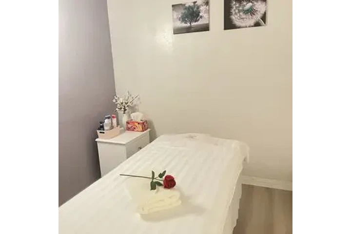 Sunny Day Spa image 2