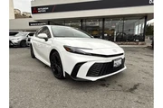 $29888 : Toyota Camry 2025 SE 4dr Sed thumbnail